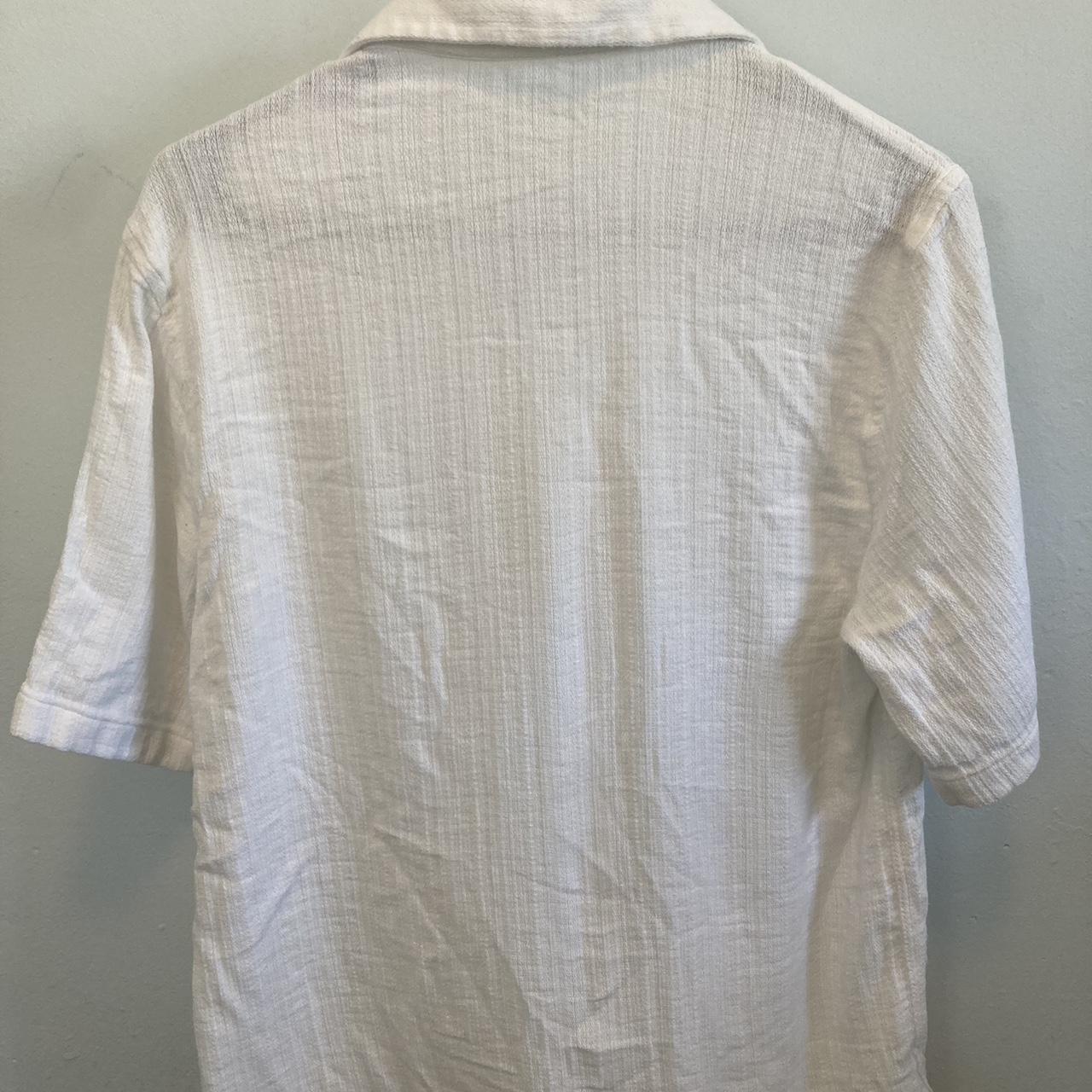 Zara White Button Down Size: M Hardly worn, slim fit - Depop