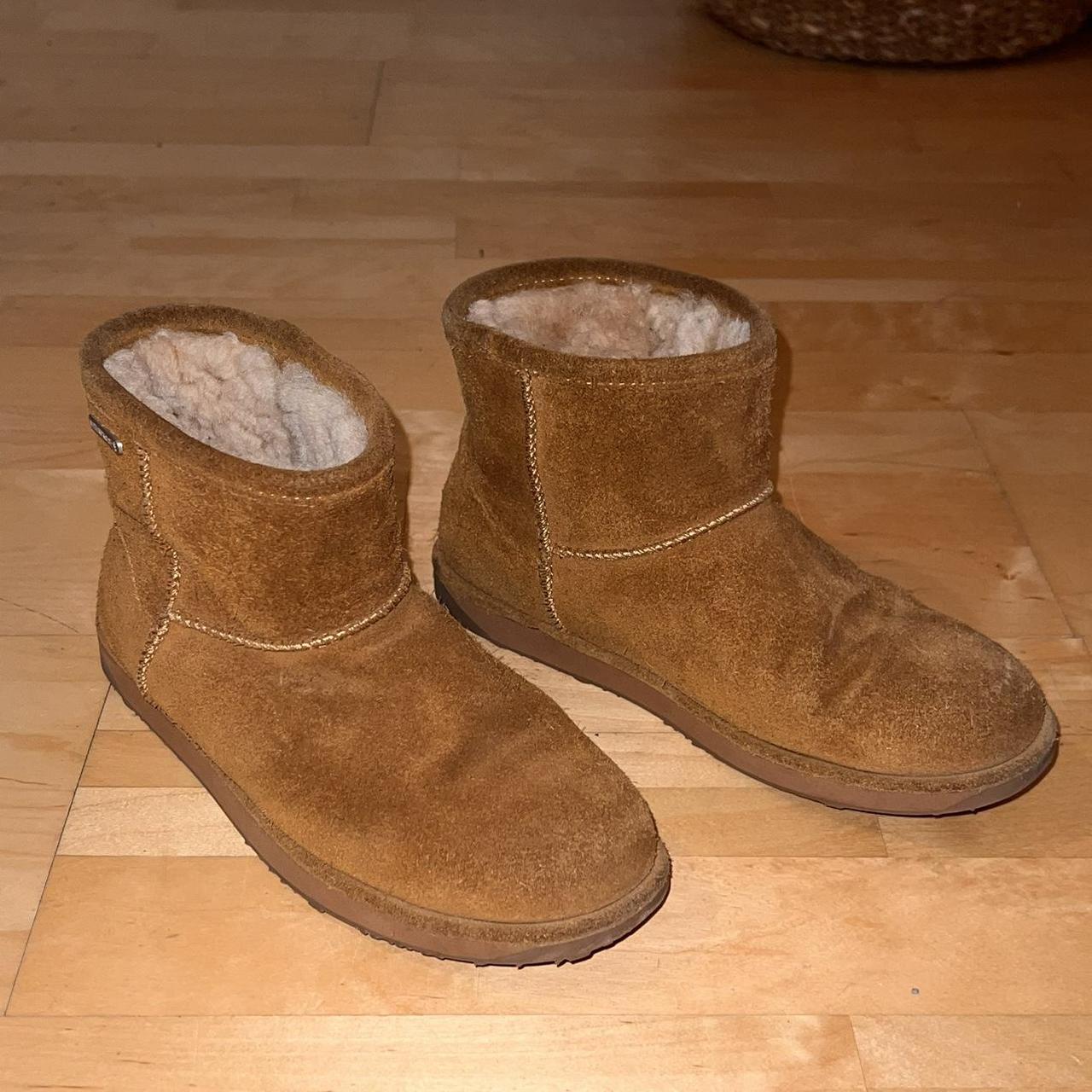 EMU brand ugg boots in chestnut. Lots of wear Depop