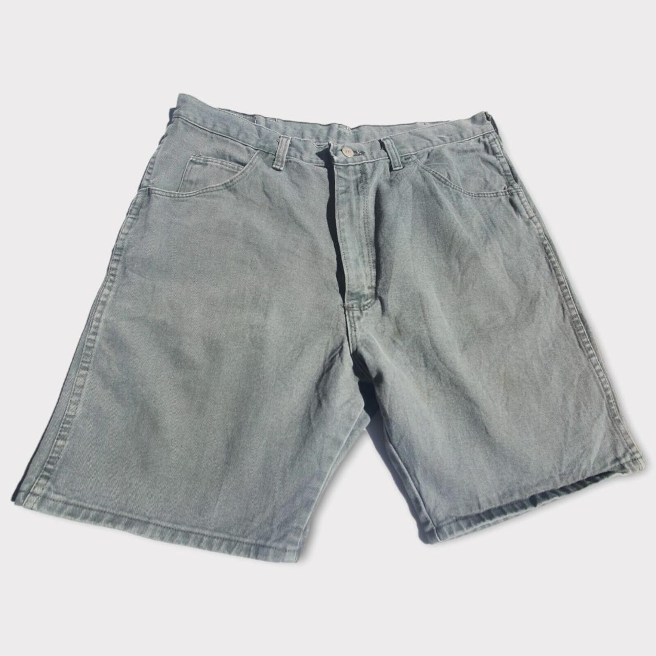 Wrangler Men's Grey Shorts | Depop