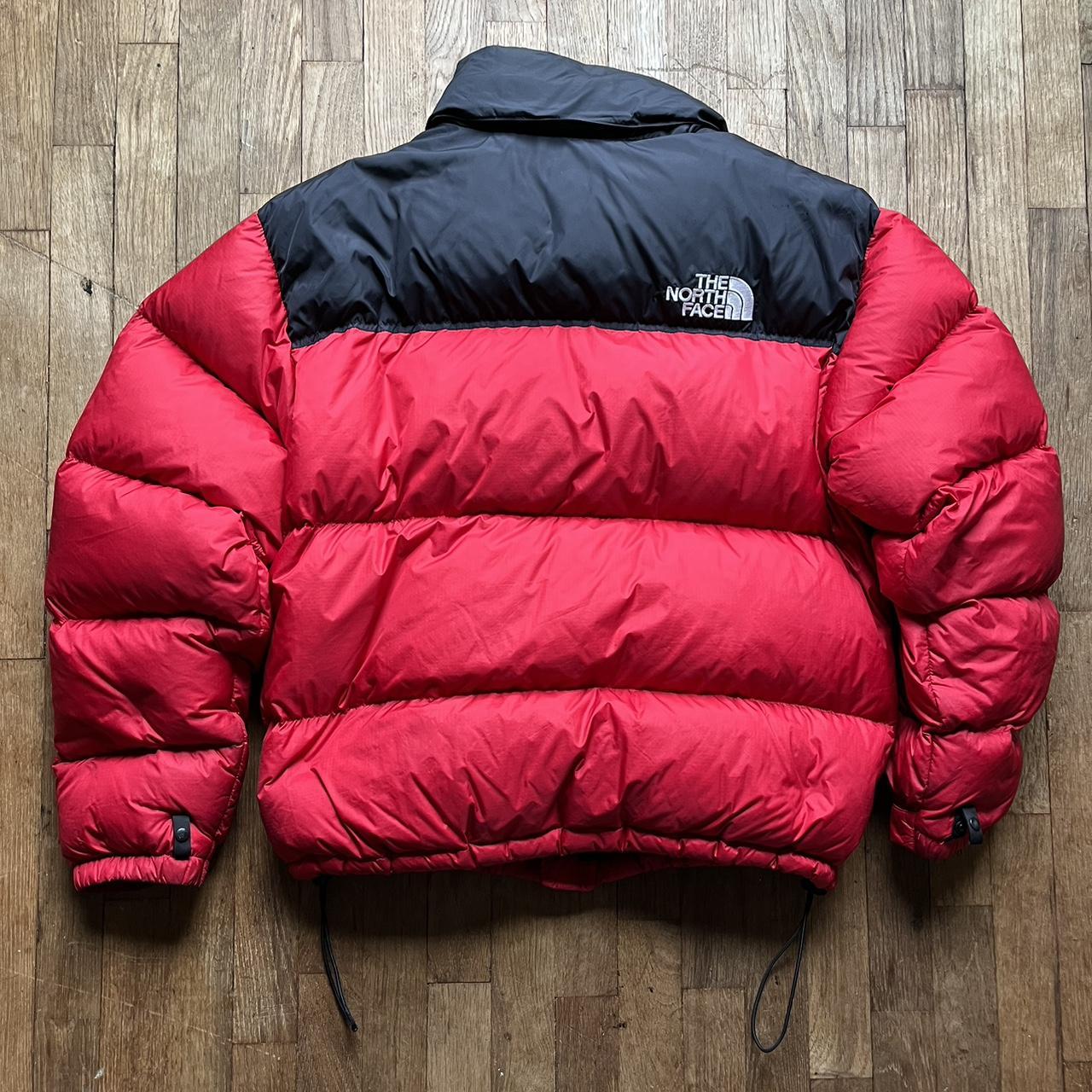 Near perfect North Face down jacket Flaws on last... - Depop