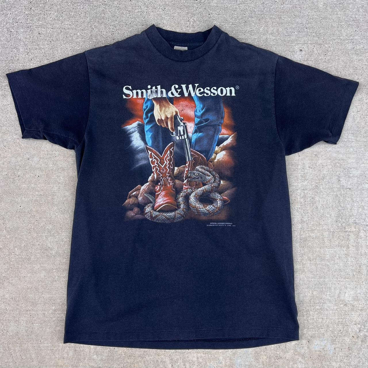 Vintage 80s Smith & Wesson 3d emblem t shirt sz M made in outlets usa