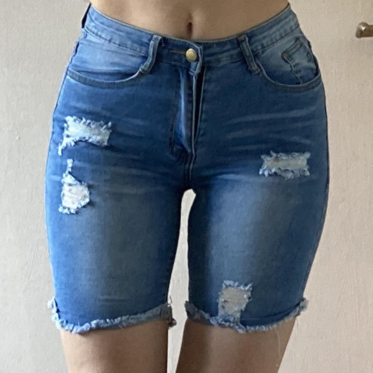 Ripped Denim Cycling Shorts supper flattering but