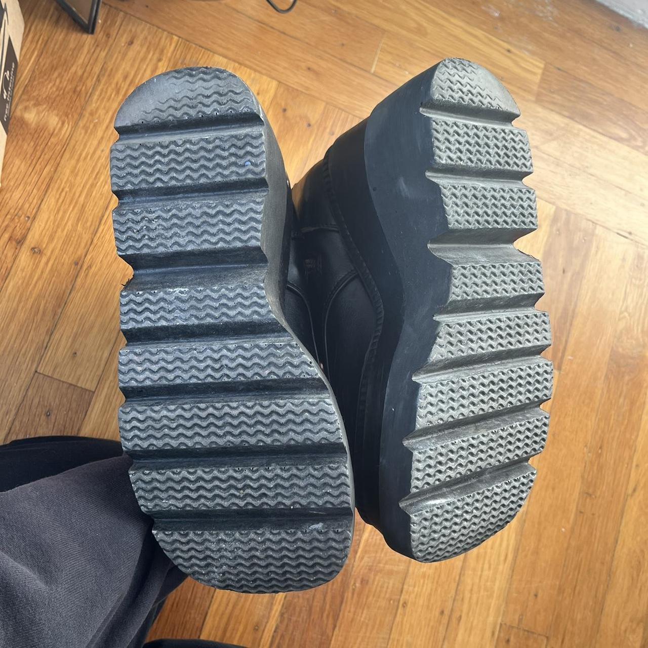 demonia earthshaker platform boots