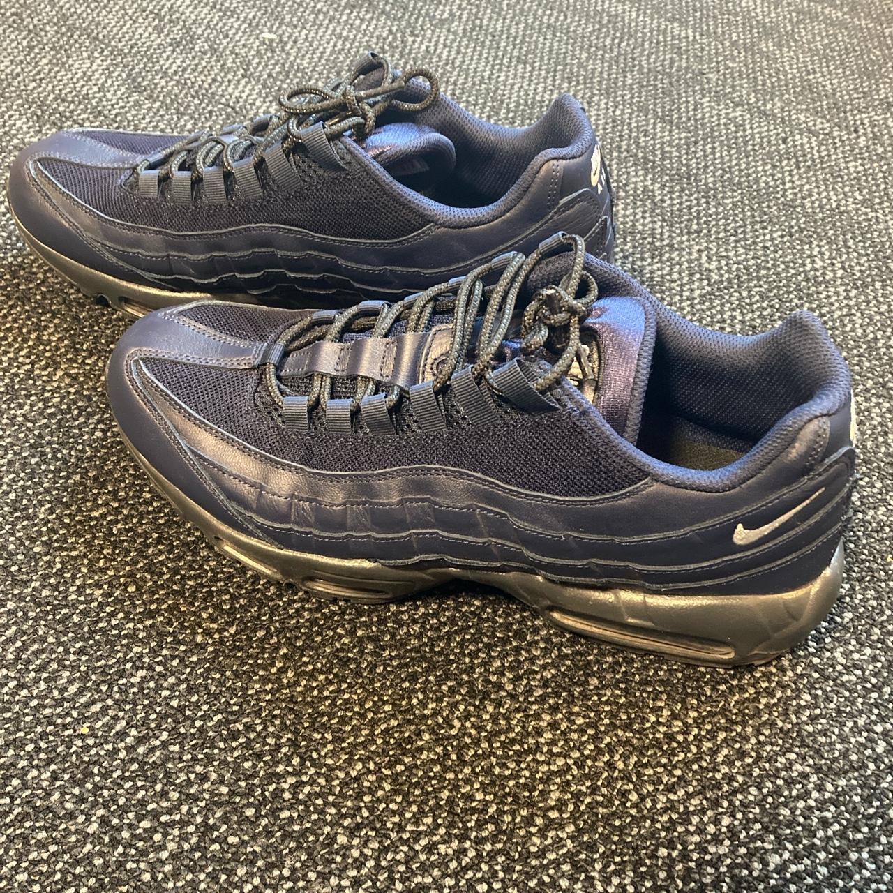 mens navy air max 95