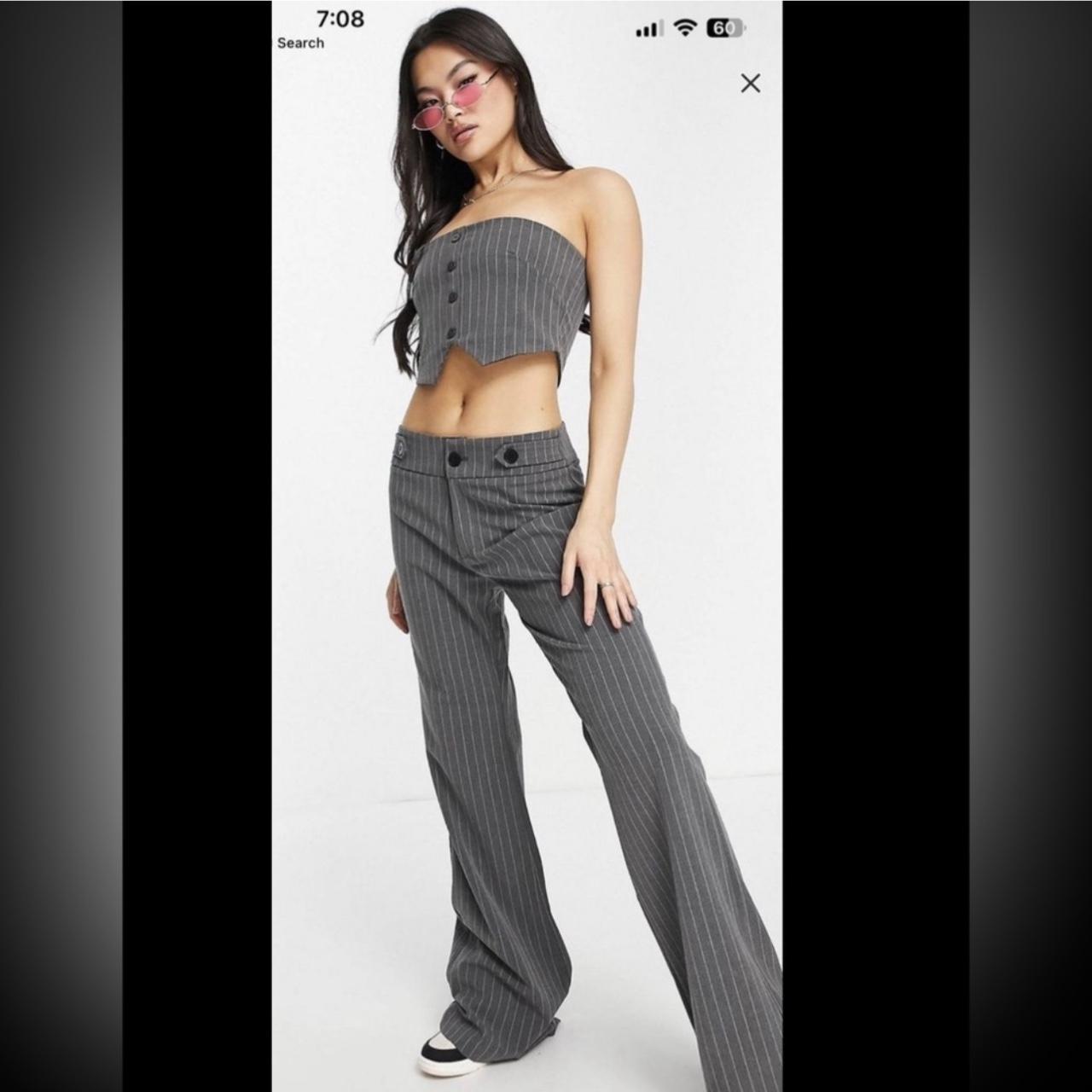 The Kript bandeau 90s crop top with button detail in gray