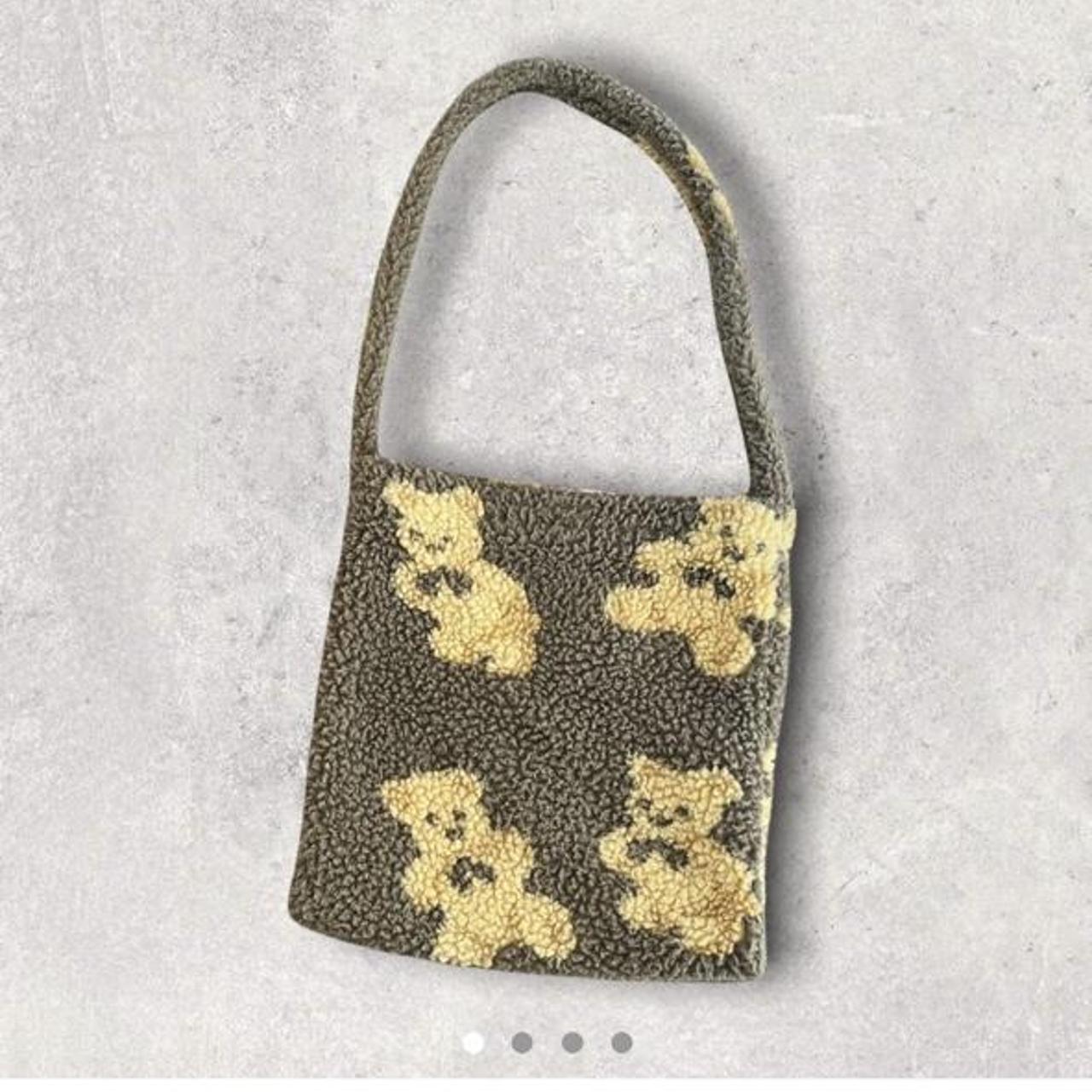 item listed by pandaaannie