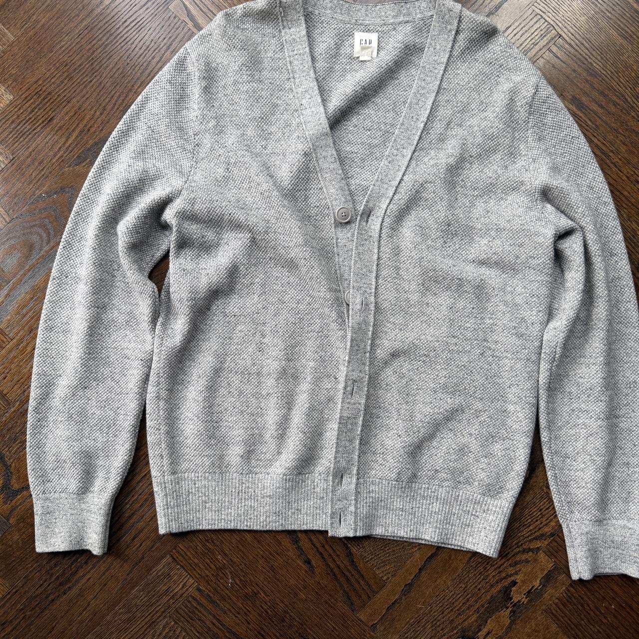 item listed by dechic