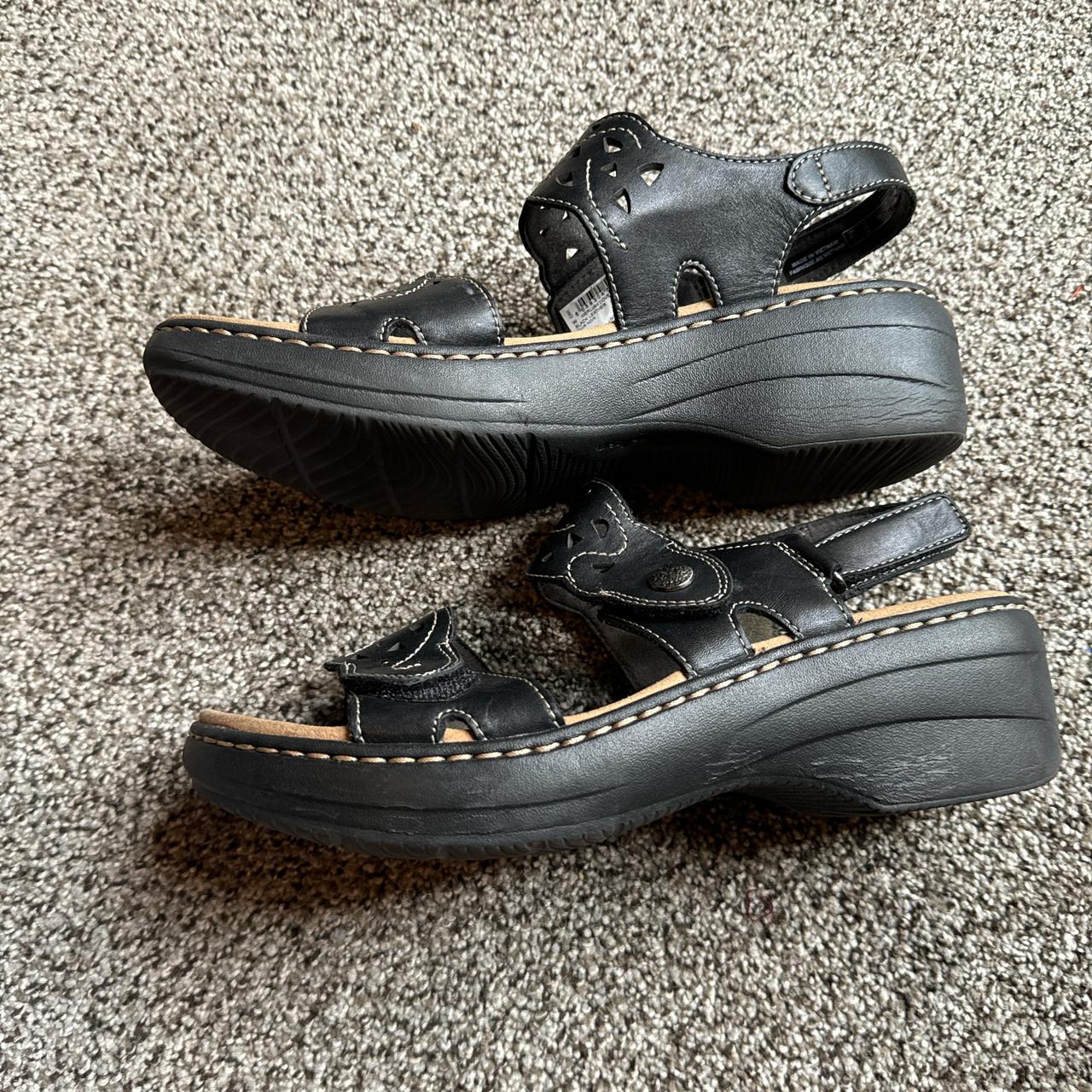 Clark's Merliah Dove Sandals Women's 9M in Depop