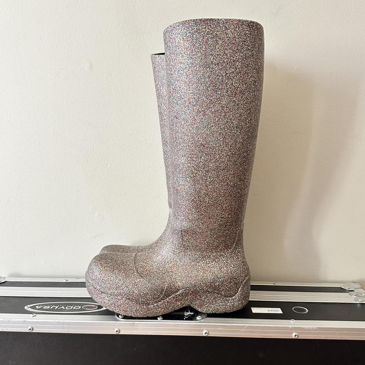 item listed by bibleshop