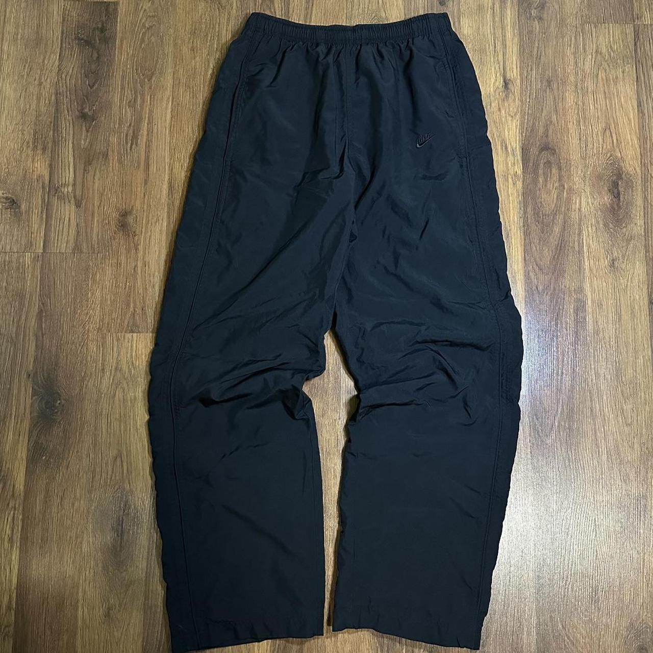 item listed by vntgaris