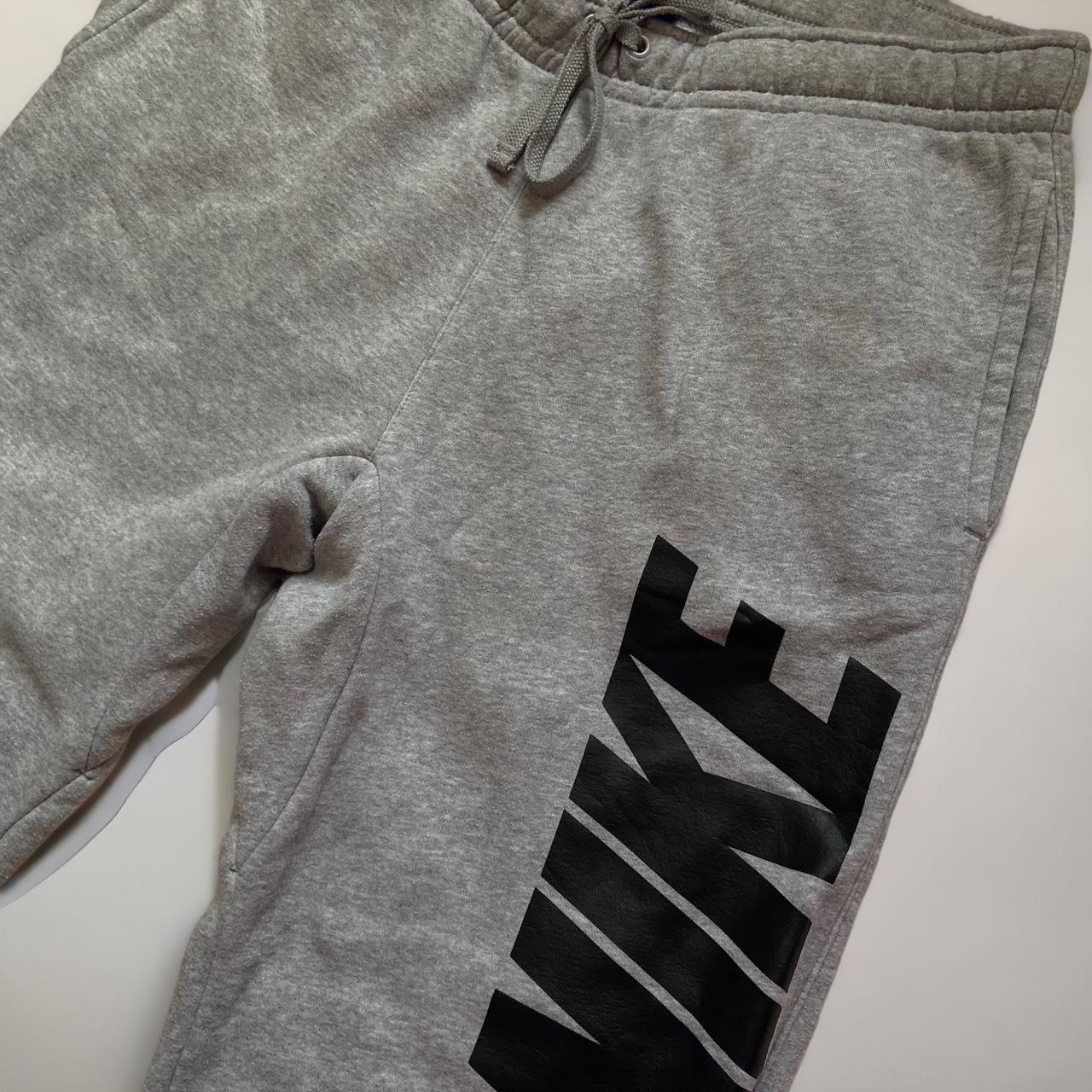 Nike Men's Grey and Black Joggerstracksuits Depop
