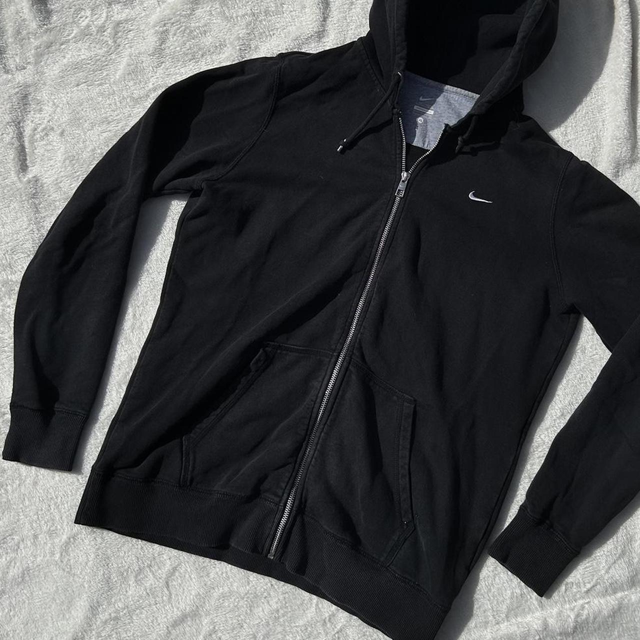zip up black nike jacket