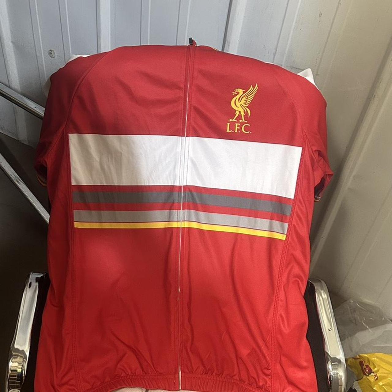 liverpool cycle jersey