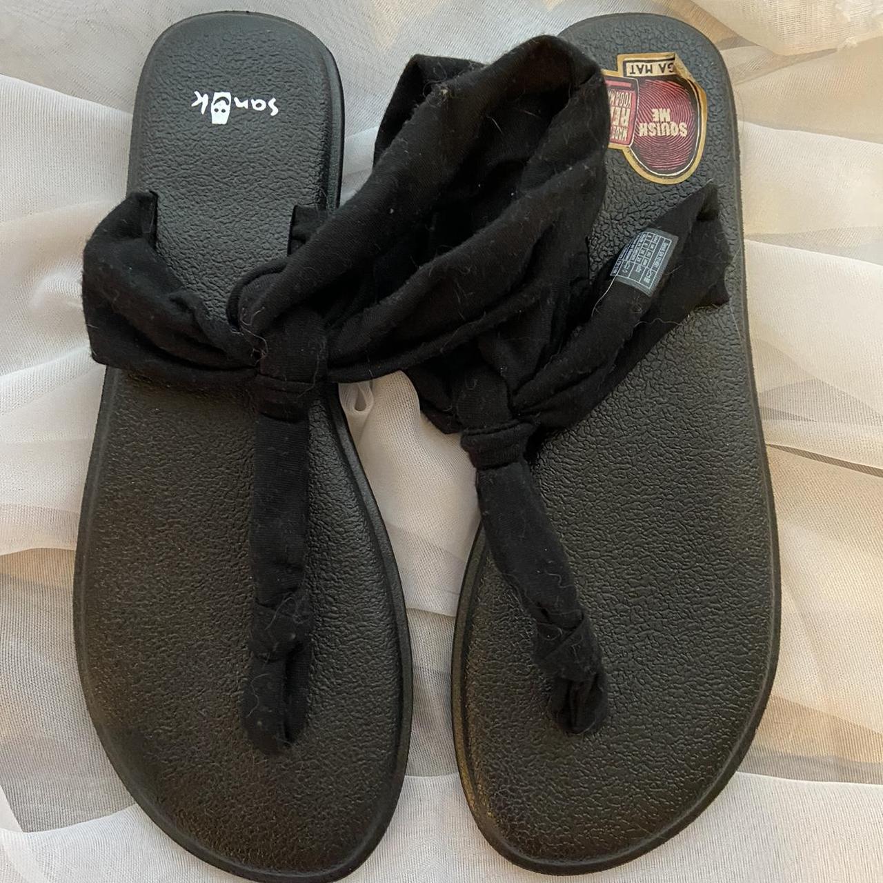 Sanuk yoga mat sole sandals U.S. size 8 •only worn... Depop