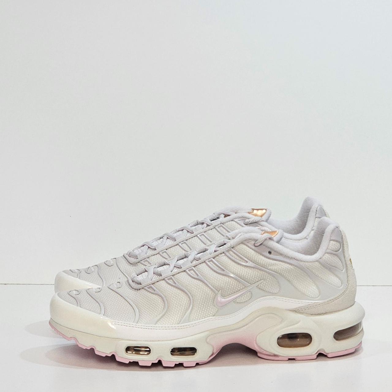 nike tn air max plus ivory pink