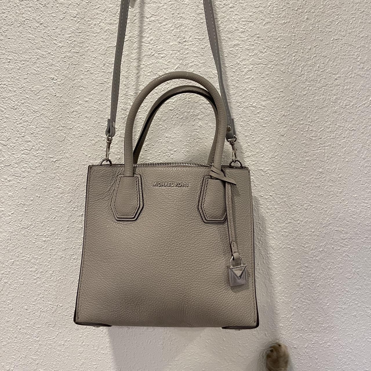 Grey Michael Kors Crossbody Barely used, just Depop