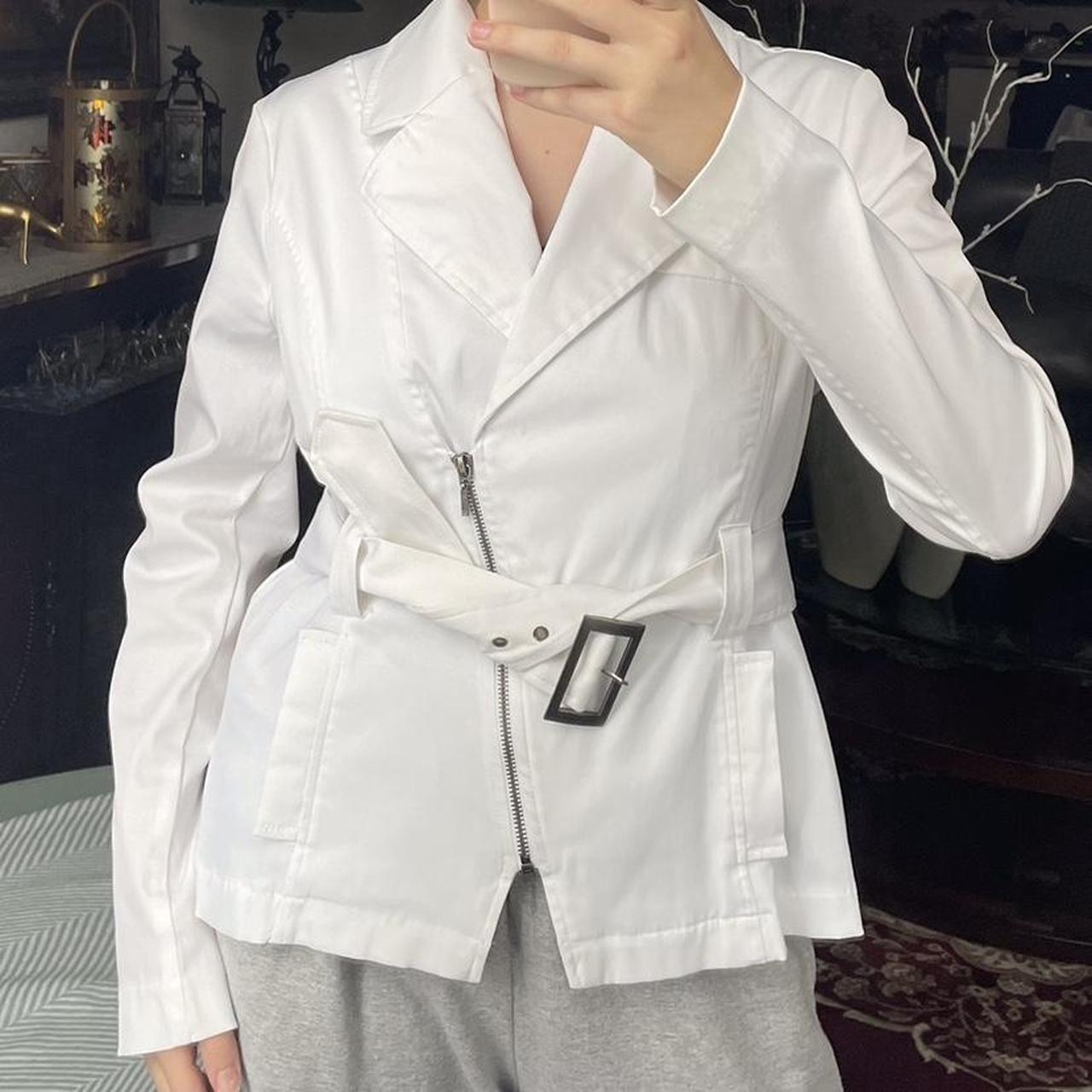 NWOT Elena Solano White Classic Edgy Blazer Short...