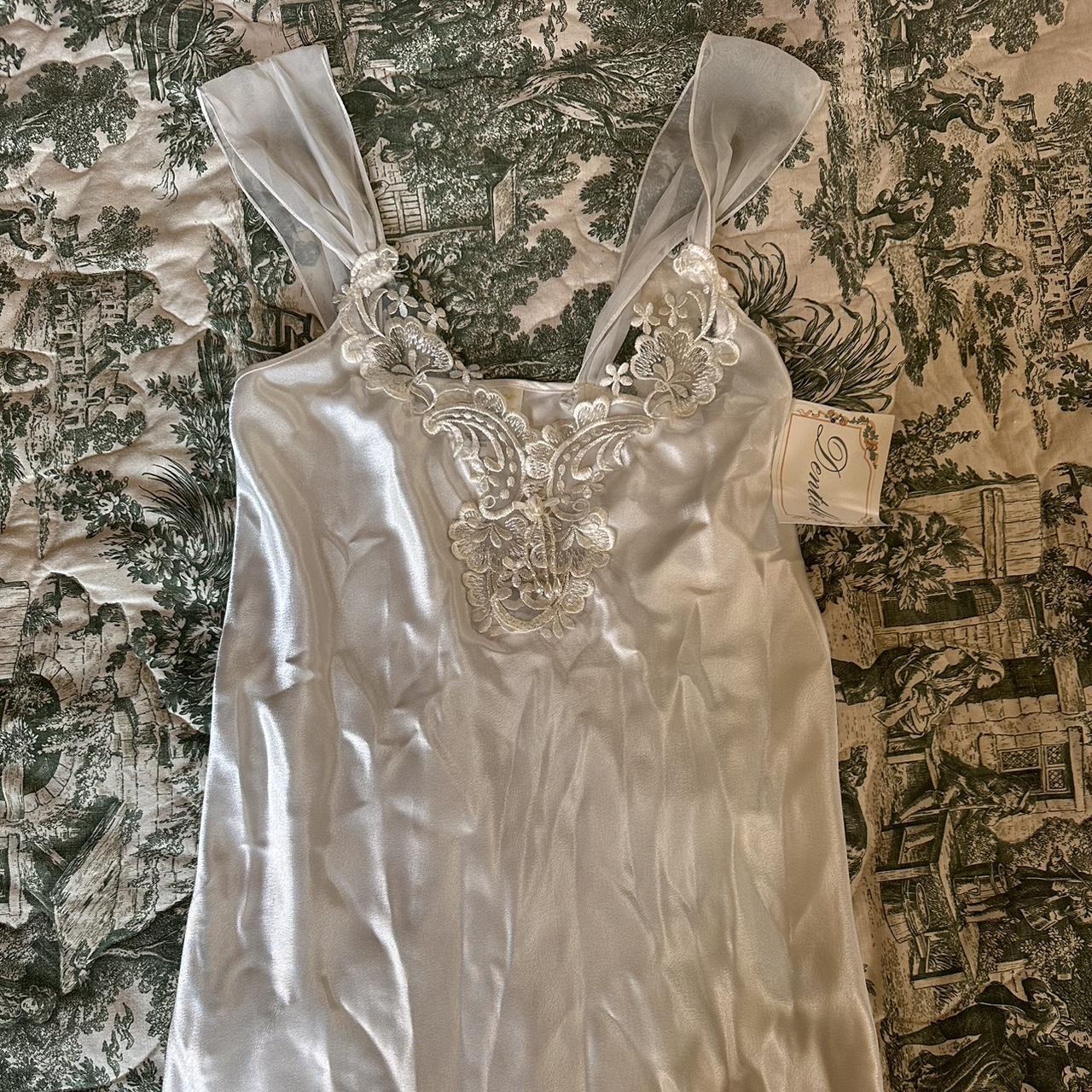 Silk Fred dress perfect for weddings #dress #wedding - Depop