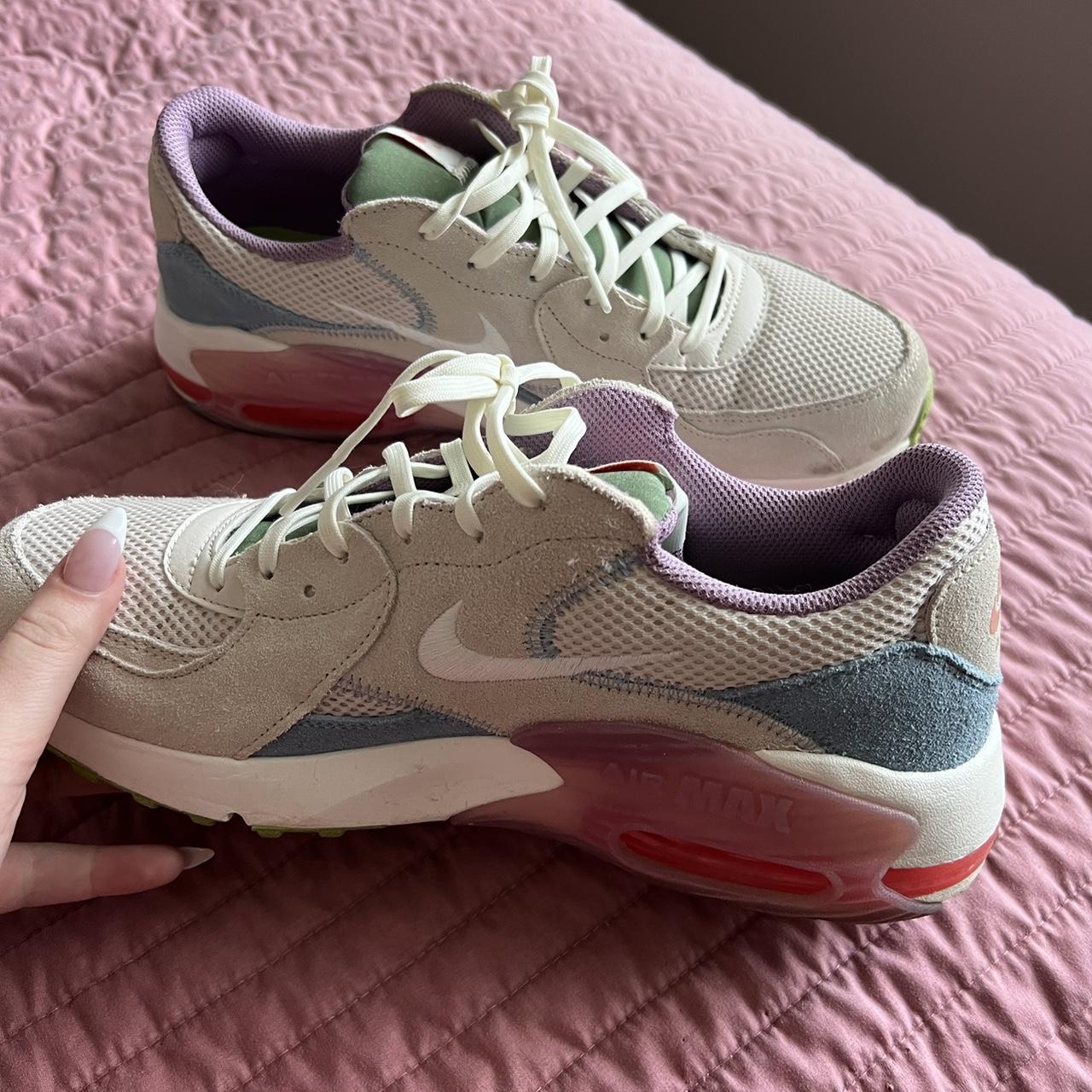 size 11 women's nike air max shoes