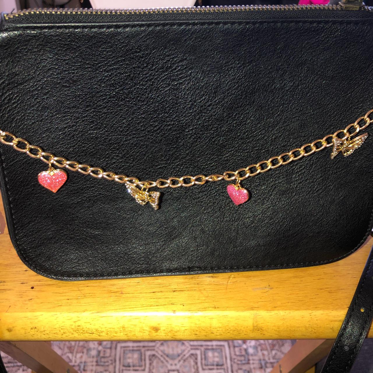 item listed by iheartstarr_