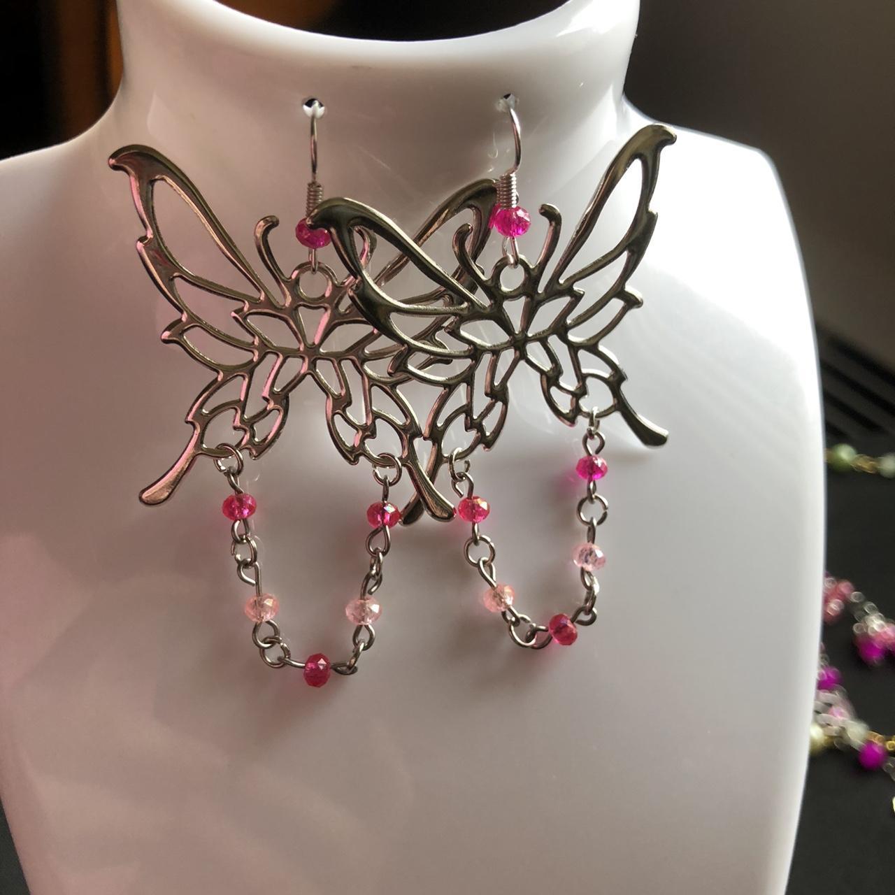 item listed by iheartstarr_