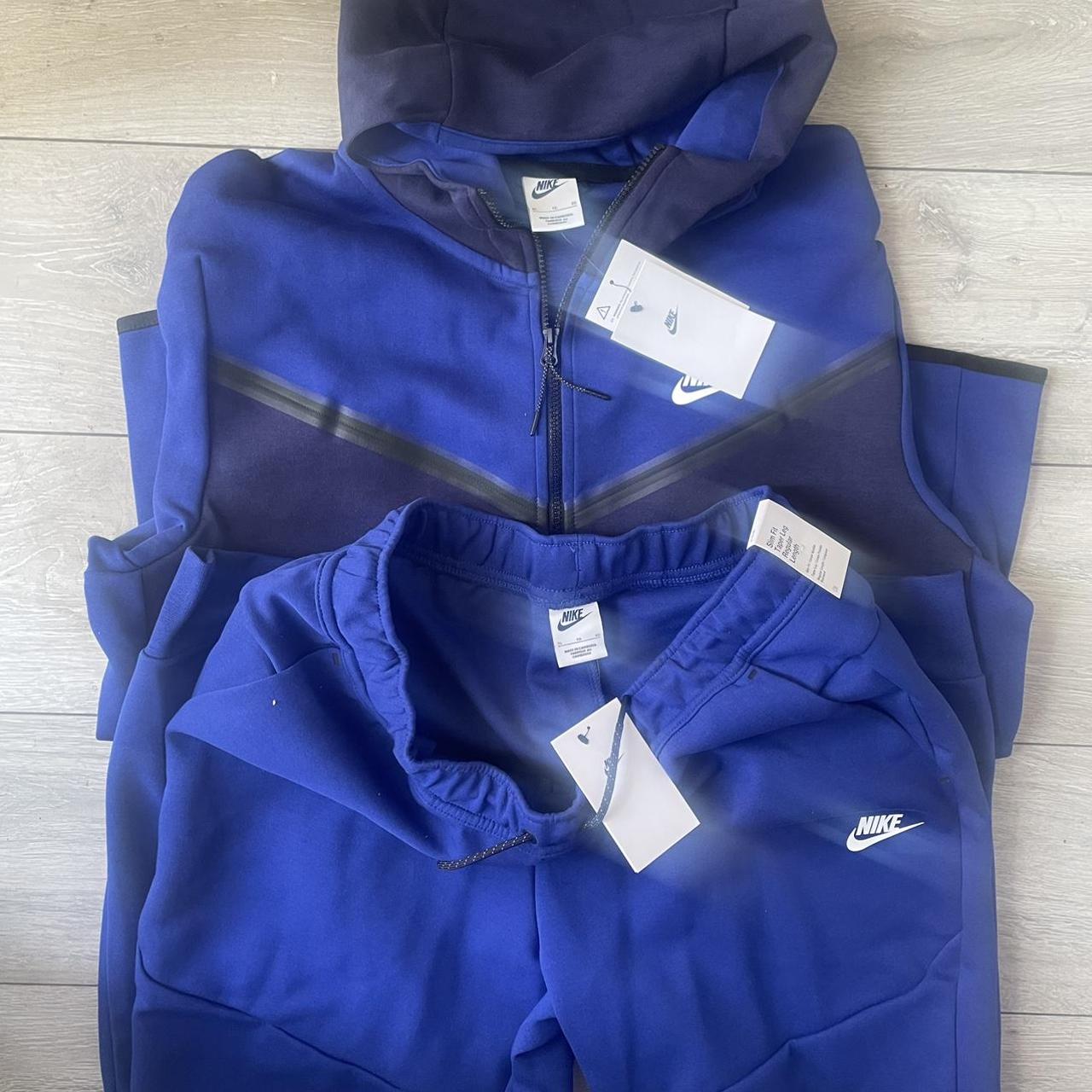 Nike Men's Hoodie | Depop