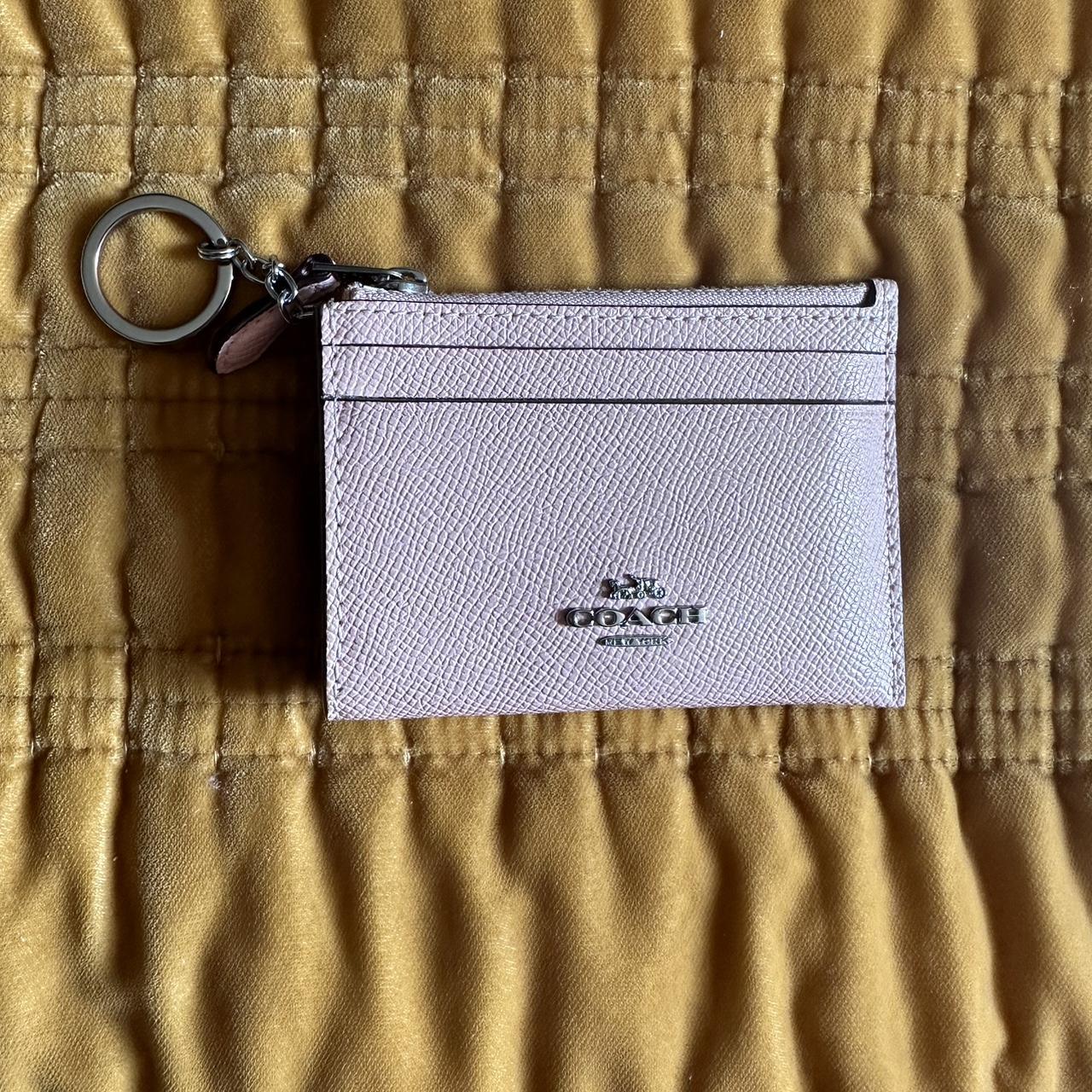 COACH WALLET MIRROR / CARD HOLDER IN PINK SOFT - Depop