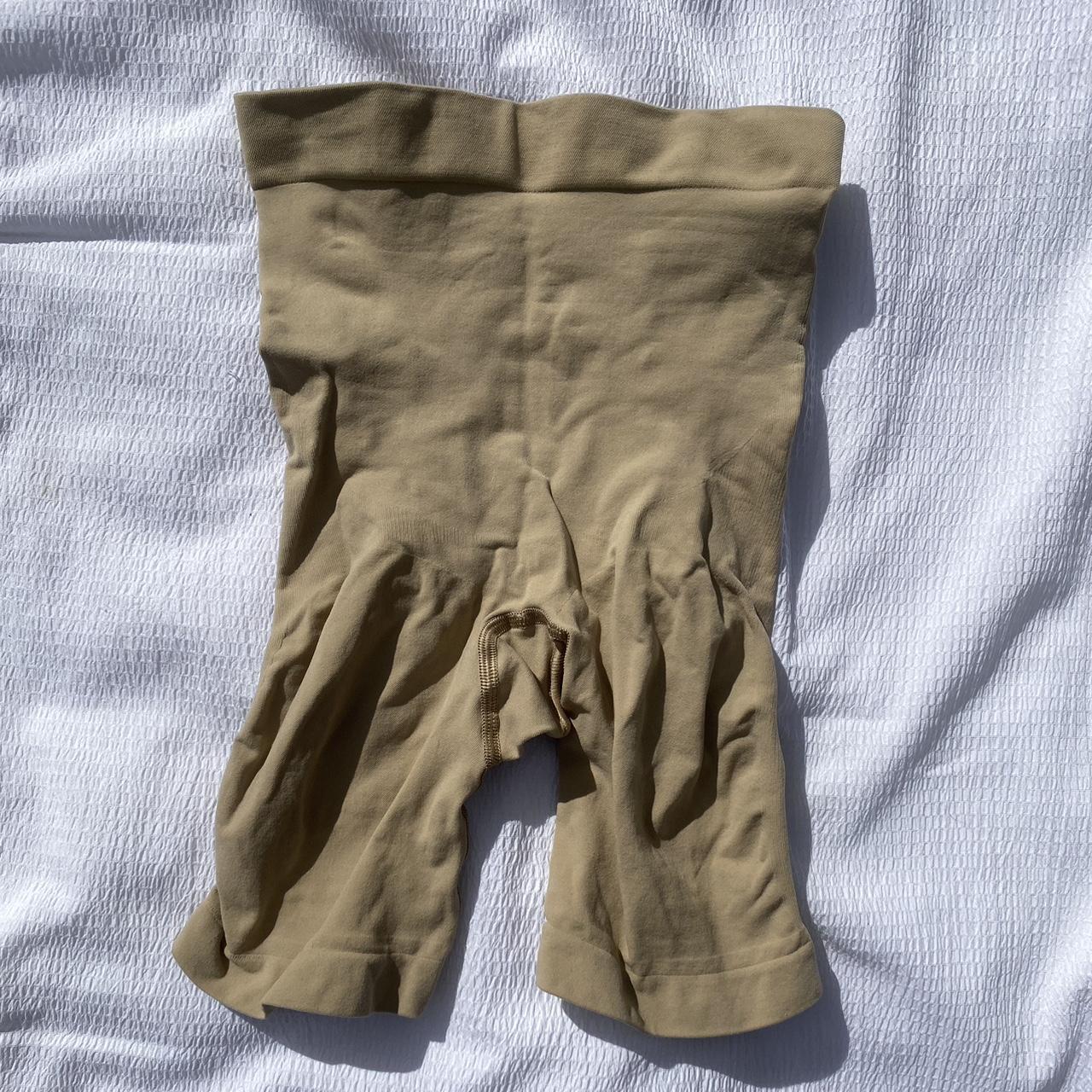 SKIMS seamless sculpt shorts Color: Sand Worn once - Depop