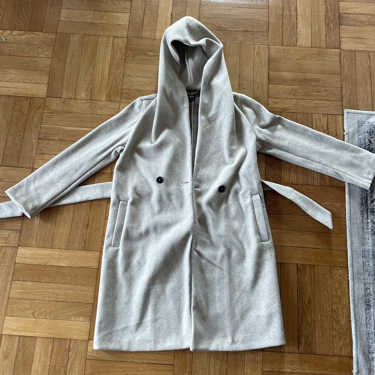 Zara Women's Cream Coat Depop