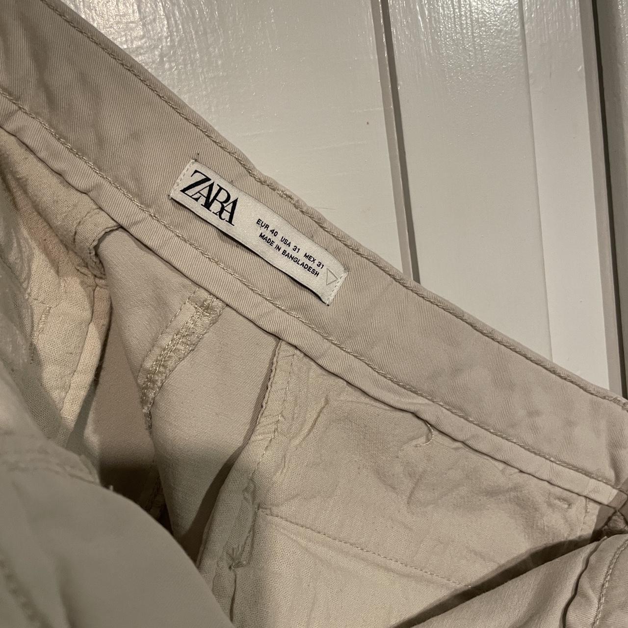 Beige/light tan Zara cargo pants - Depop