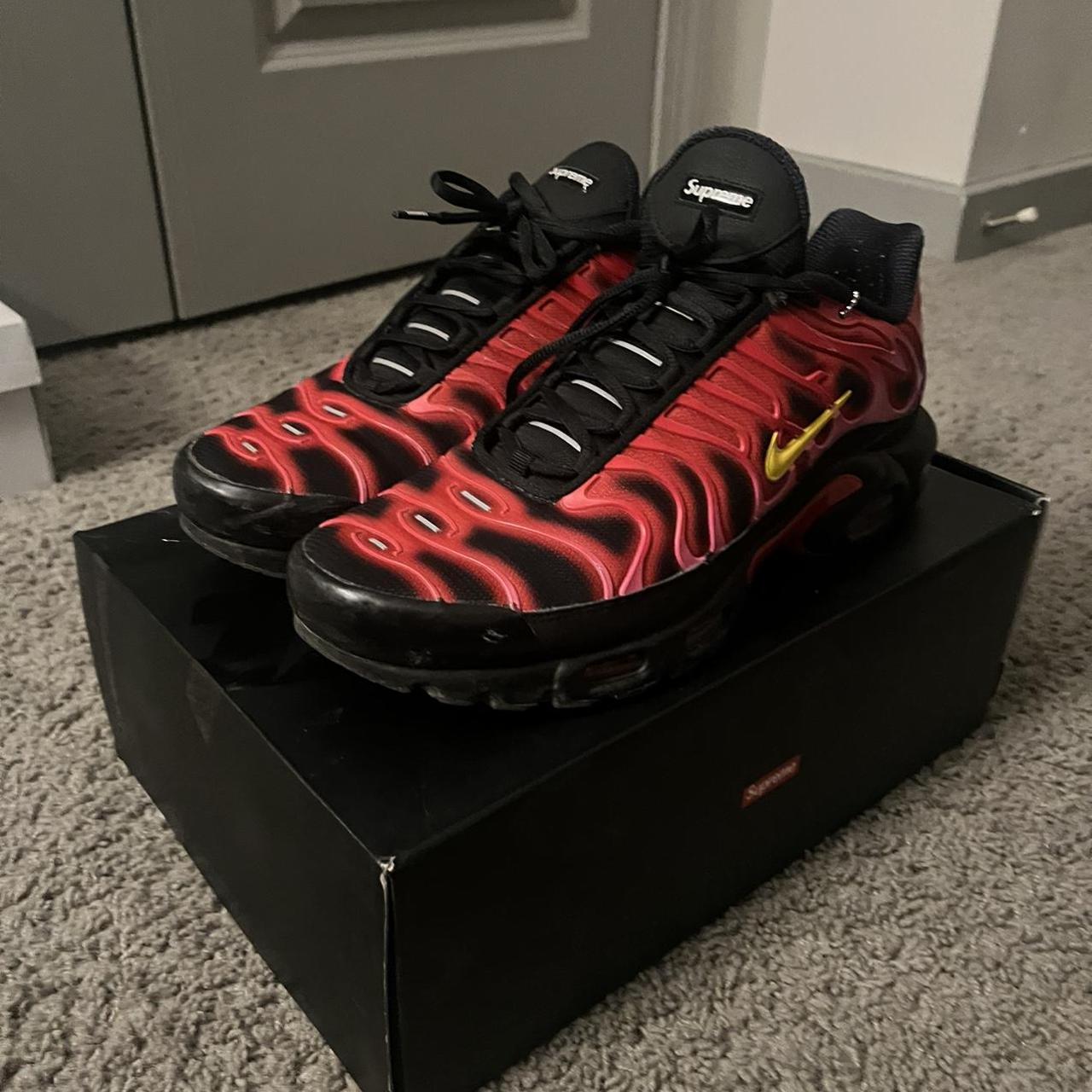 supreme nike air max tn