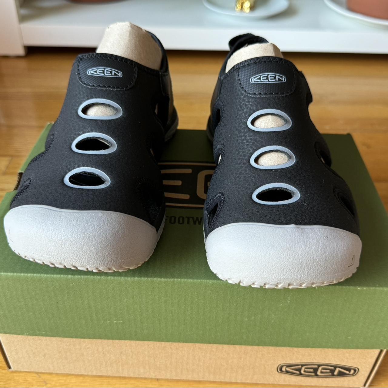 Keen youth shoes. Size 3 youth. Depop