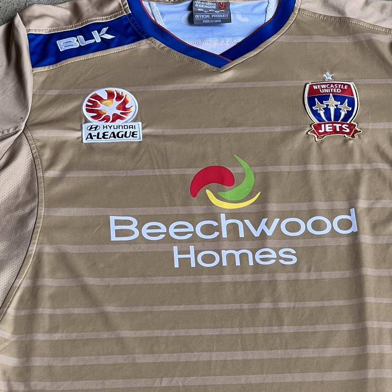 newcastle jets jersey