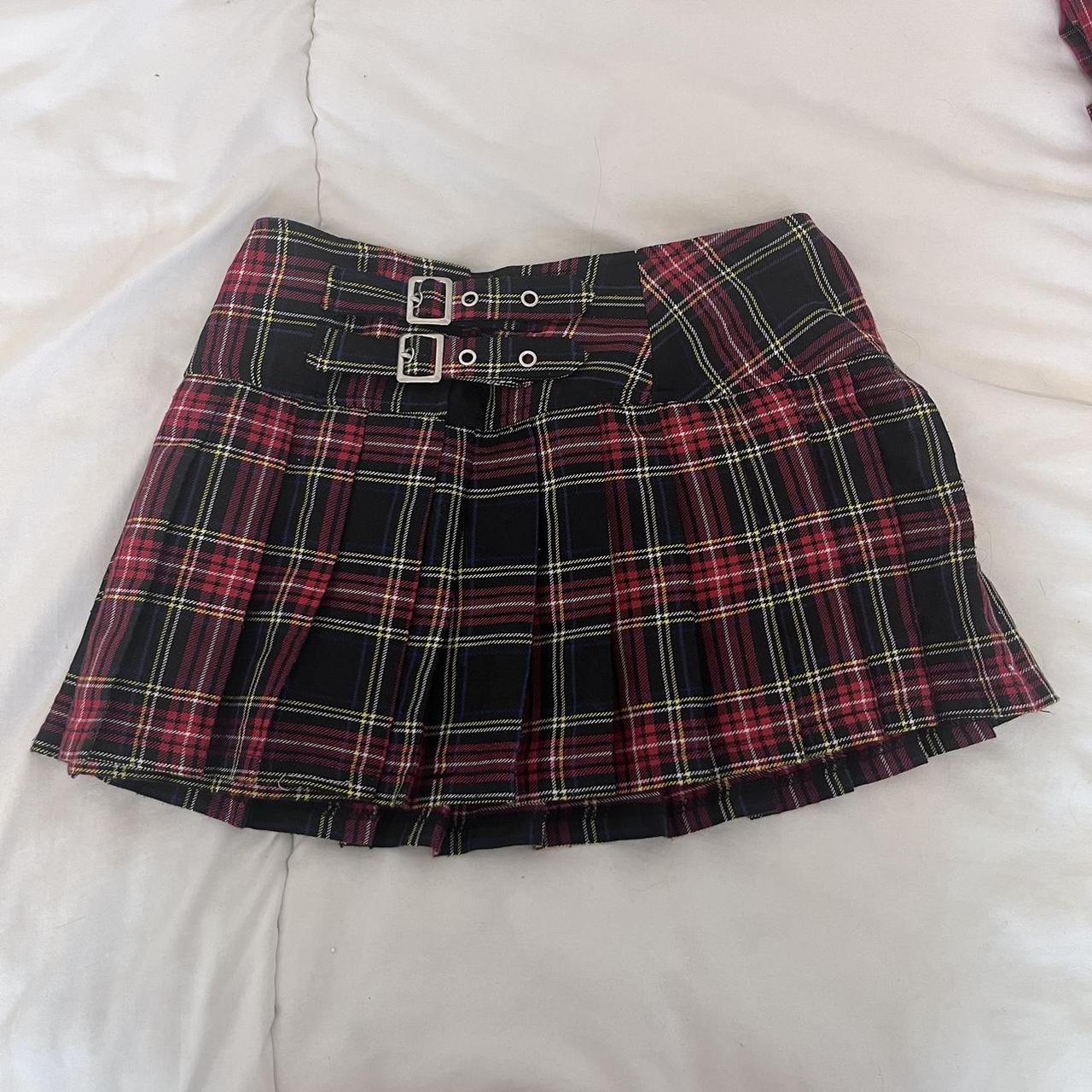 Mini skirt’s checkered plait Message before buying - Depop