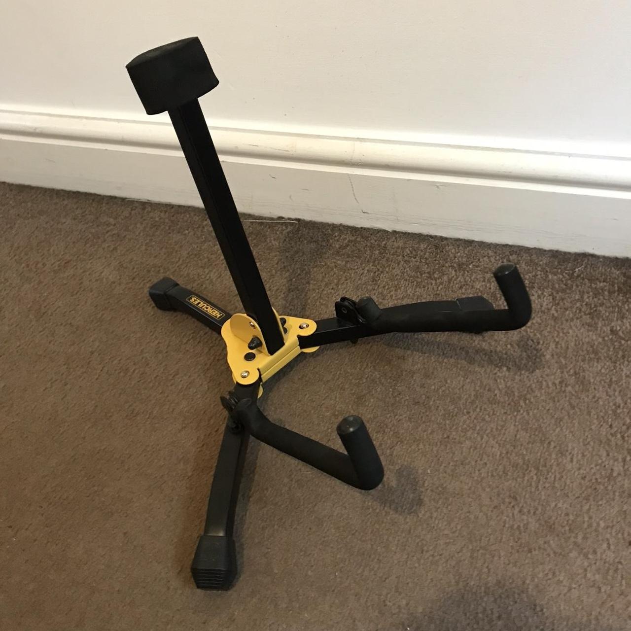 Hercules acoustic guitar stand Features *High... Depop
