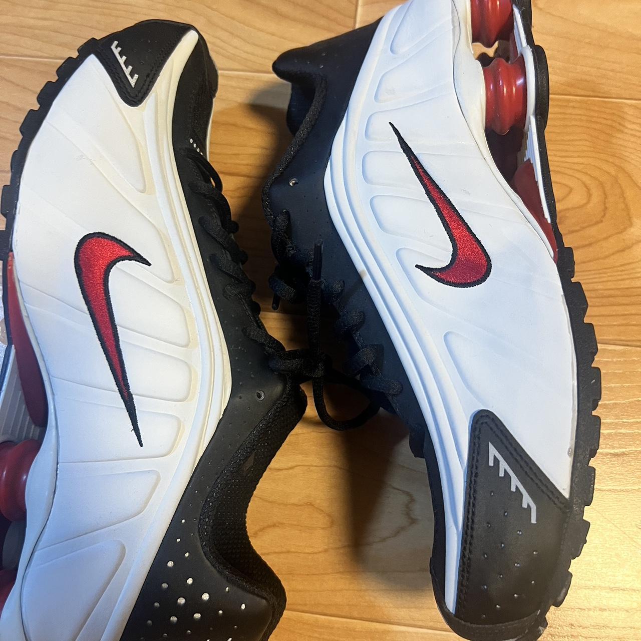 nike shox r4 white red