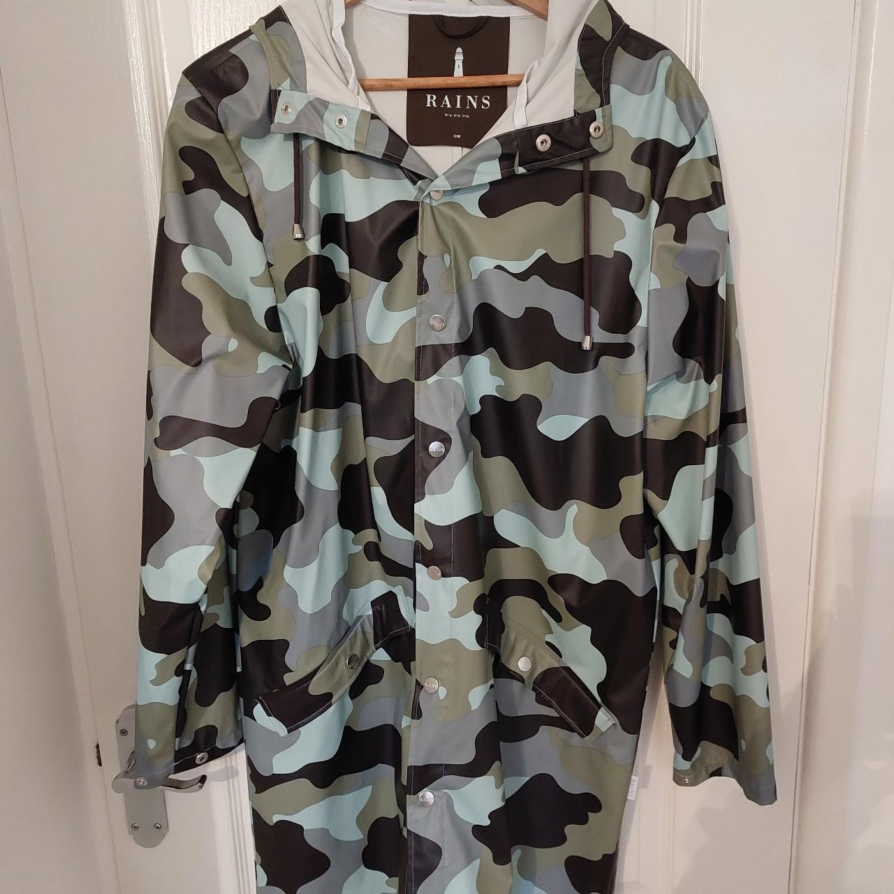 Rains camouflage parka jacket Mint condition 10/10... - Depop