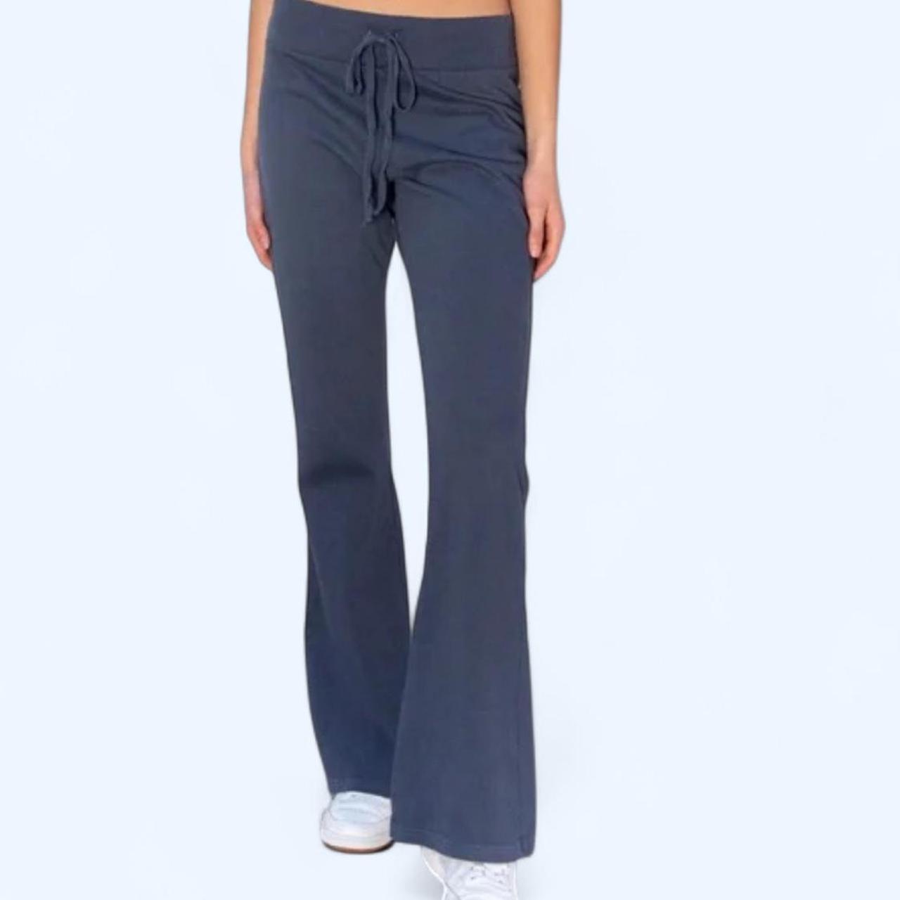 Brandy Melville Women's Sweatpants Navy/Black S – Brandy