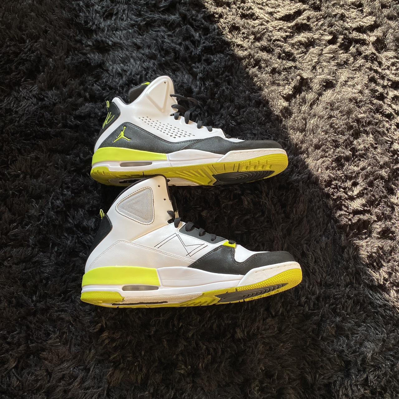 Used Jordan SC 3 white venom green black sneakers Depop