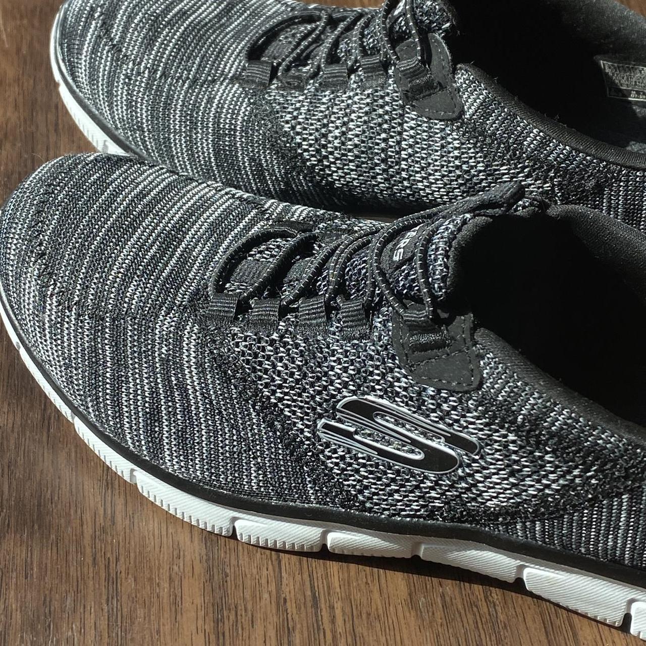 sketchers low cut boots