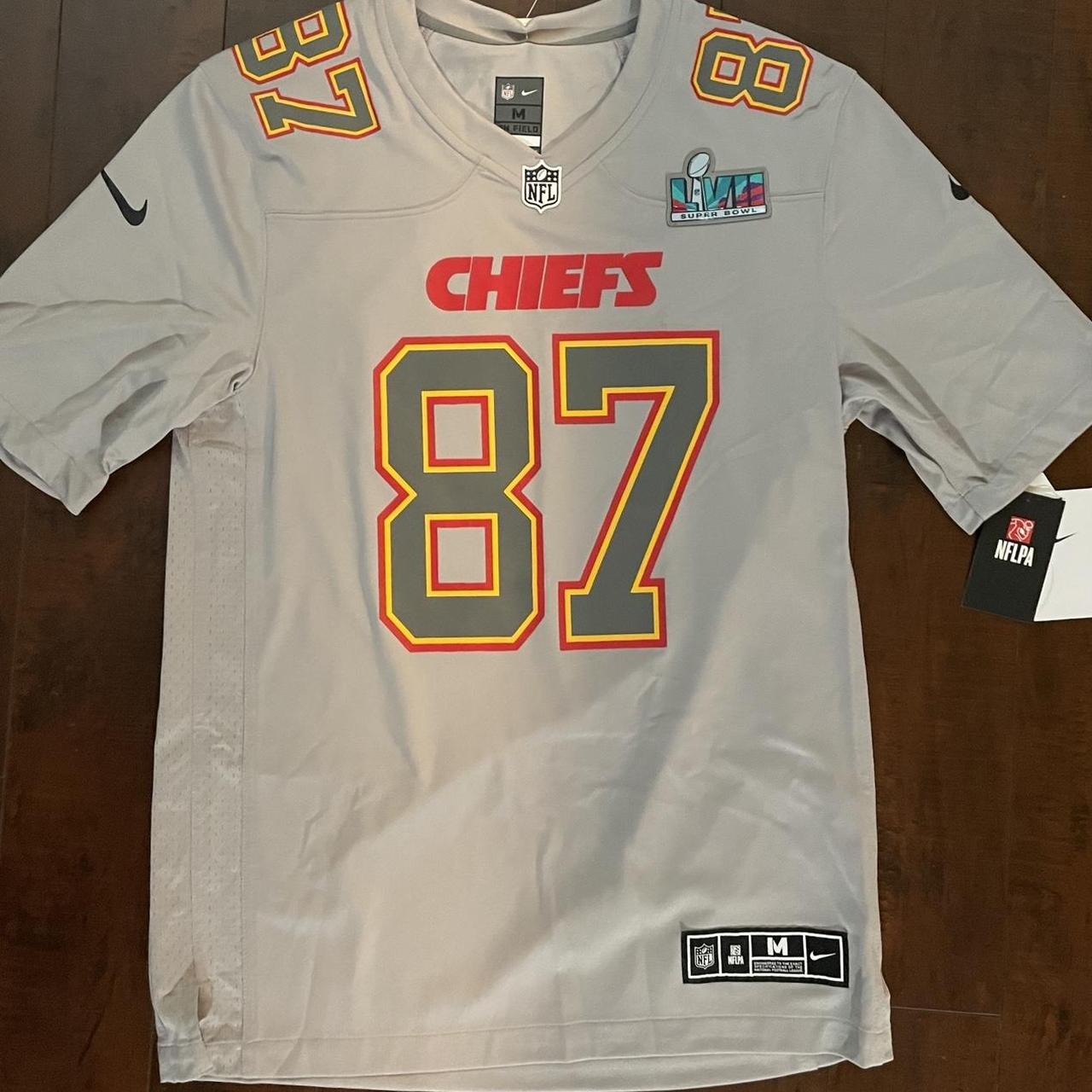 Kansas City Chiefs Patrick Mahomes NIKE Super Bowl LVII Jersey - XXL for  Sale in Chicago, IL - OfferUp