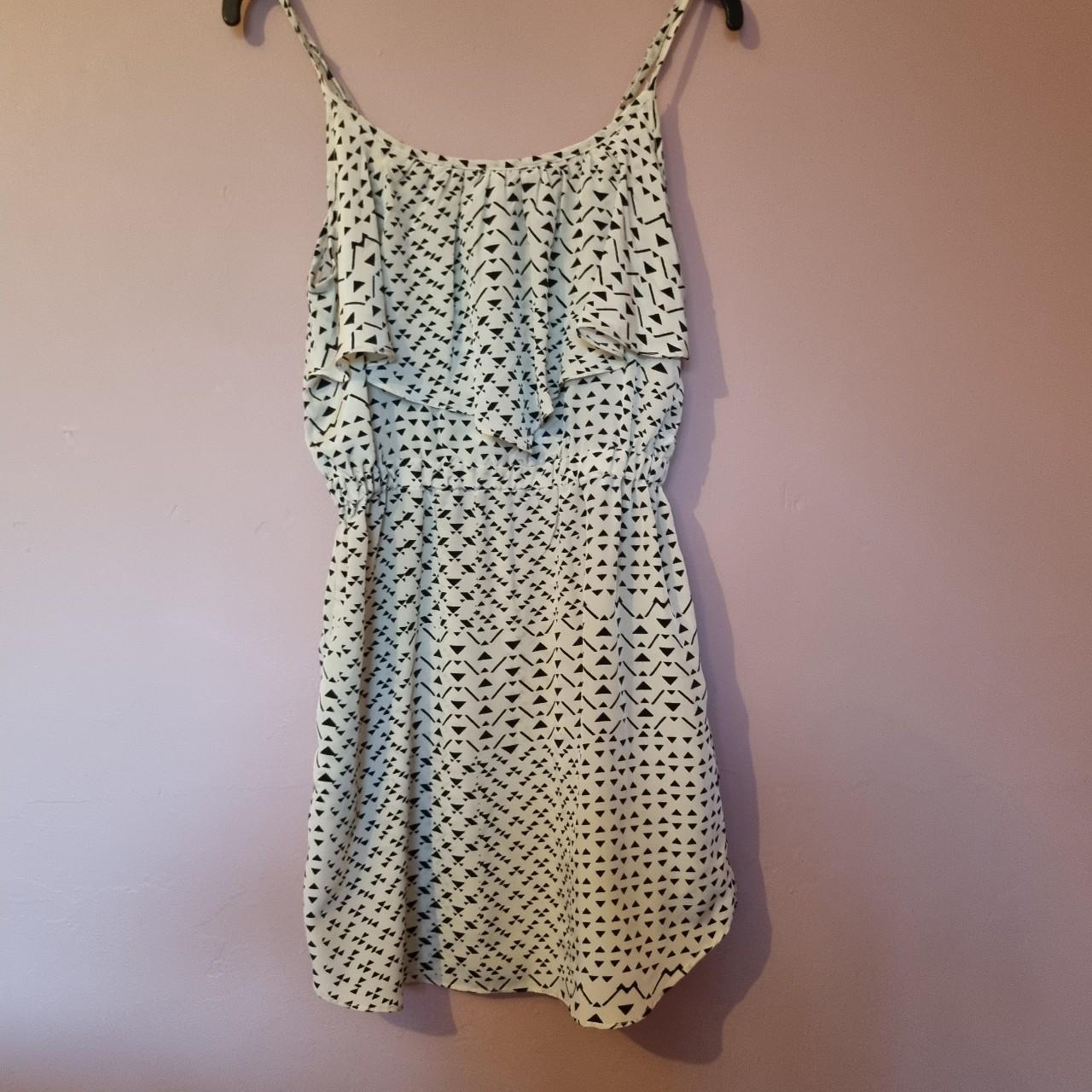 Summer mini dress Super cute mini dress, size 10... - Depop