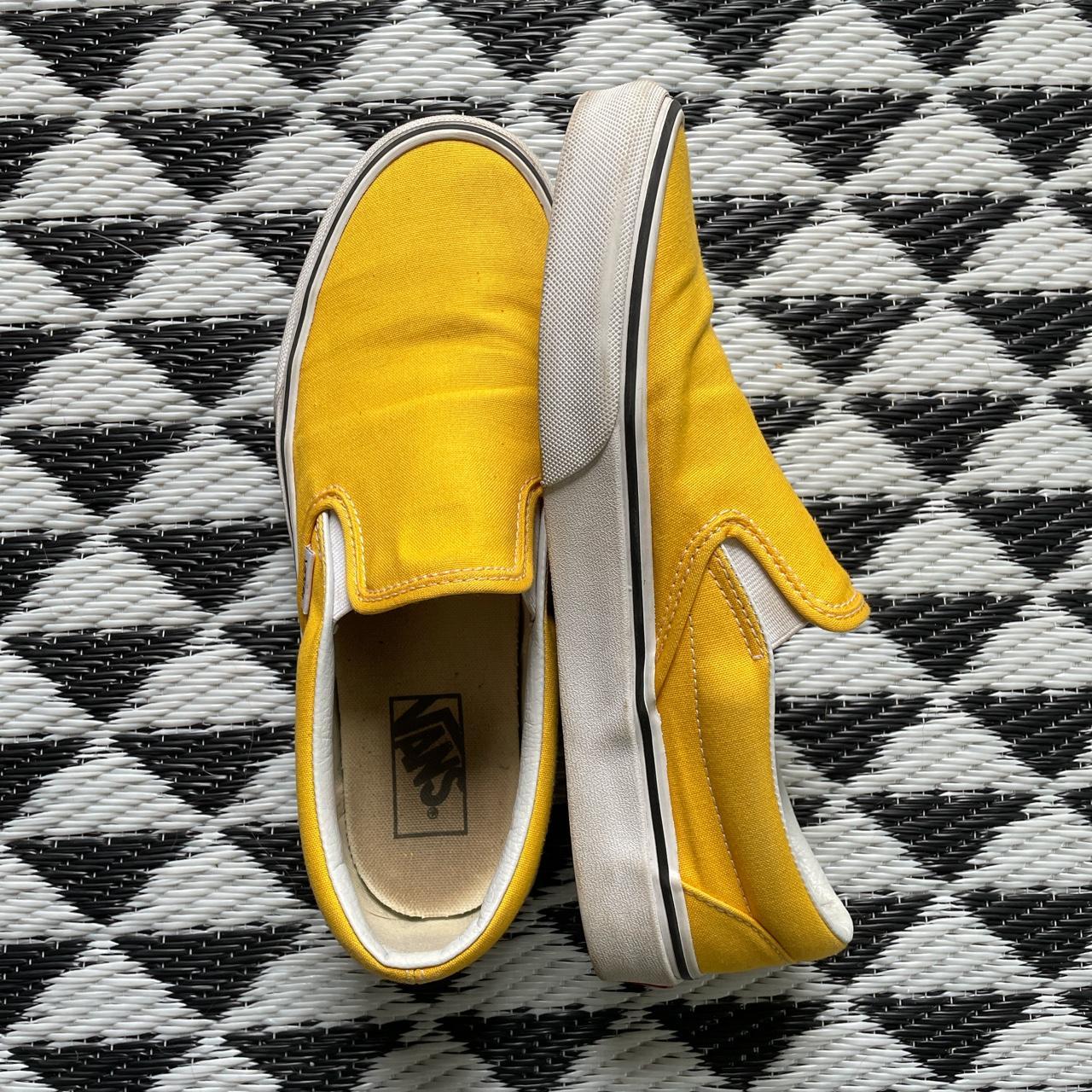 Mustard yellow outlet vans slip ons