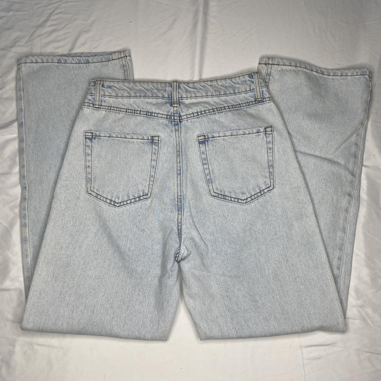 Forever 21 light wash denim.👖High waisted with a... - Depop