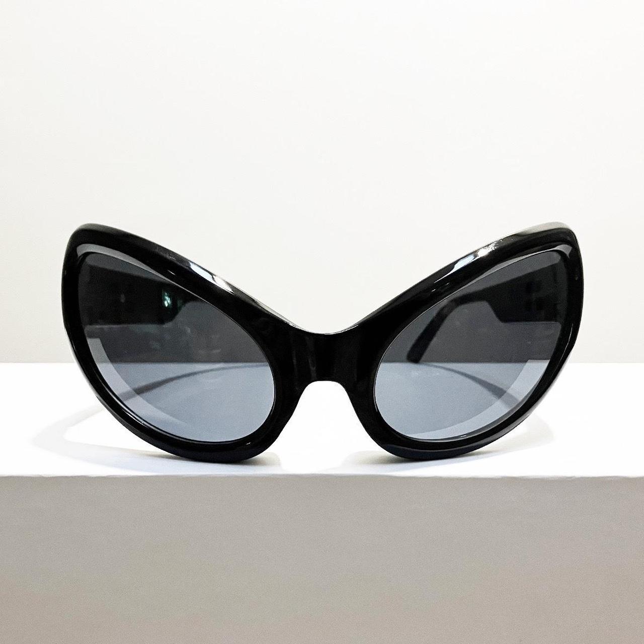 Balenciaga Alien Sunglasses Iconic Nevermind... - Depop