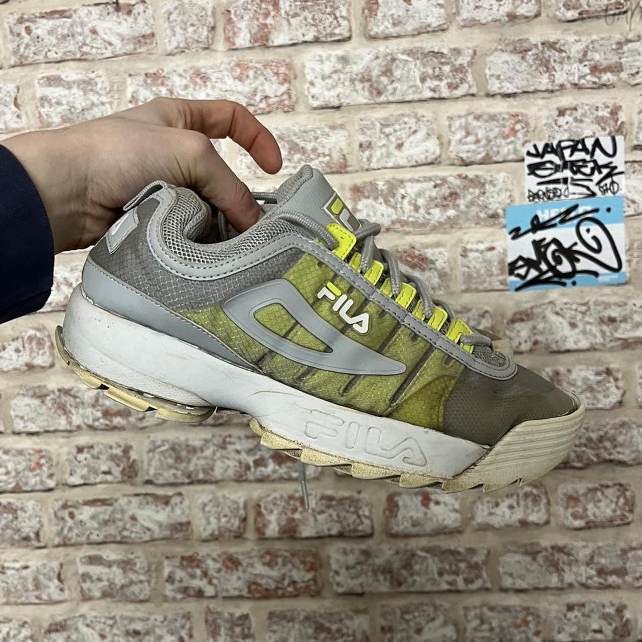 womans fila trainers