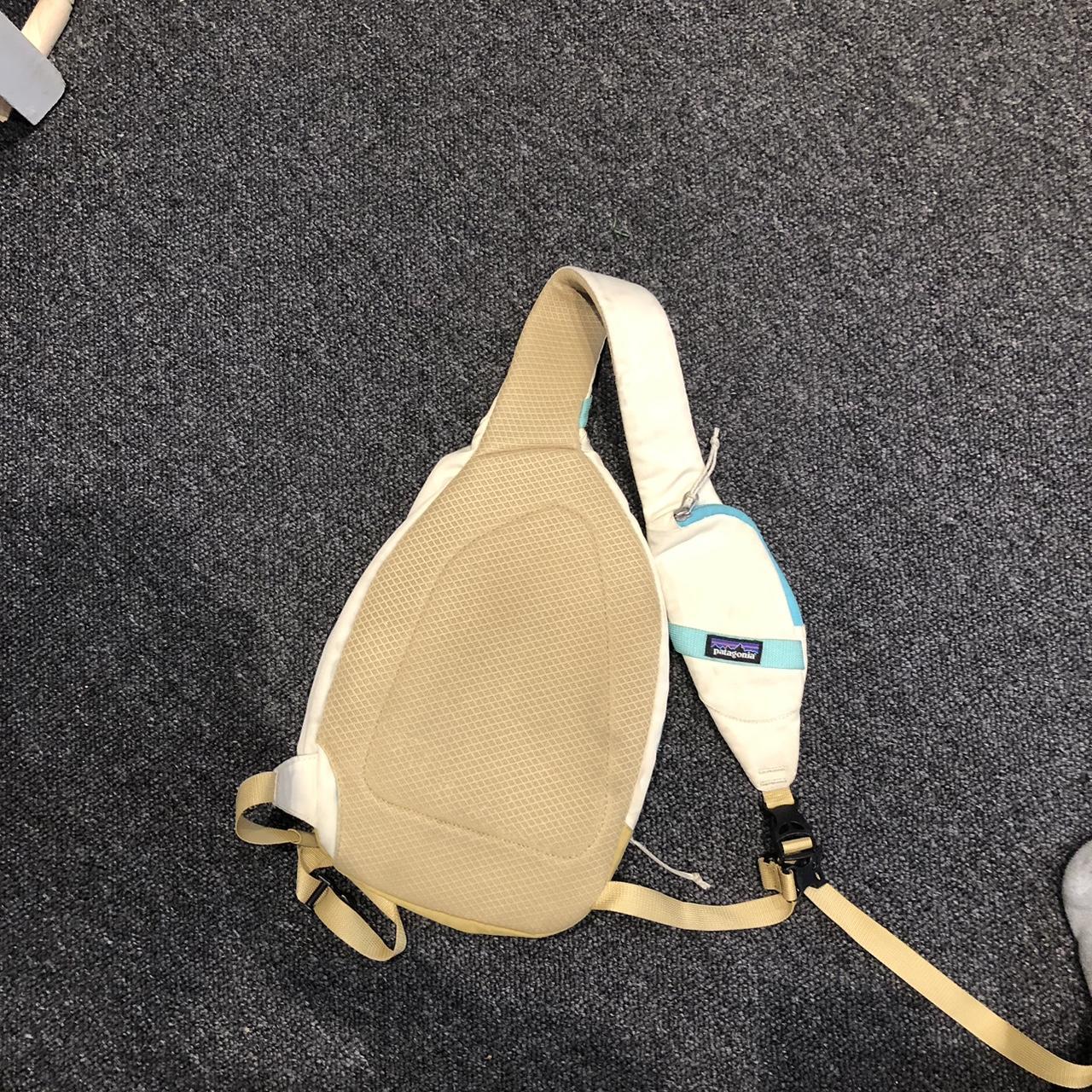Patagonia sling bag Atom 8L Great condition... Depop