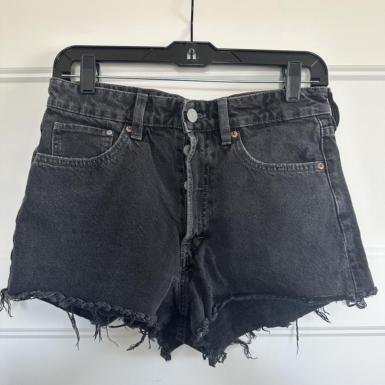 H&M Women's Black Shorts | Depop