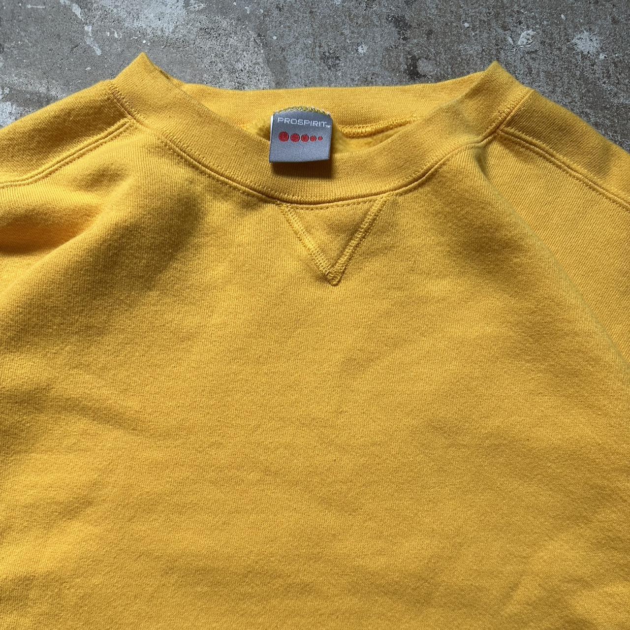 item listed by dreams_end_vtg