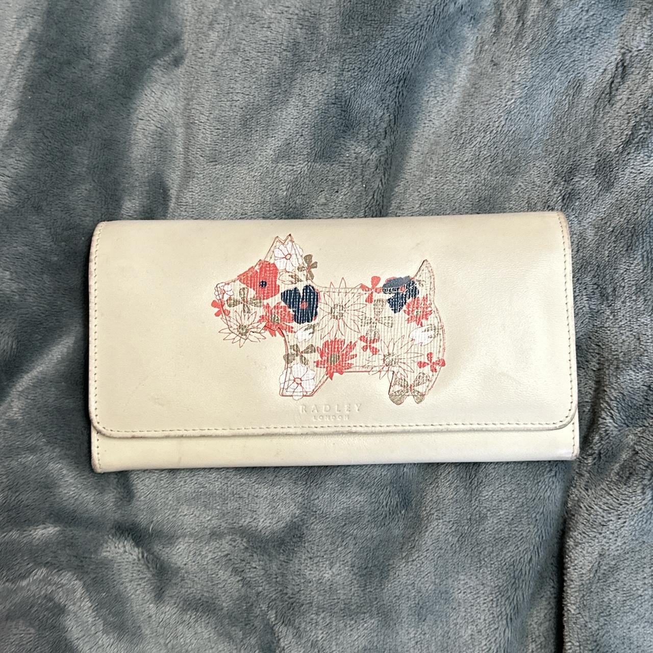 Large Radley purse, white. Good condition Depop